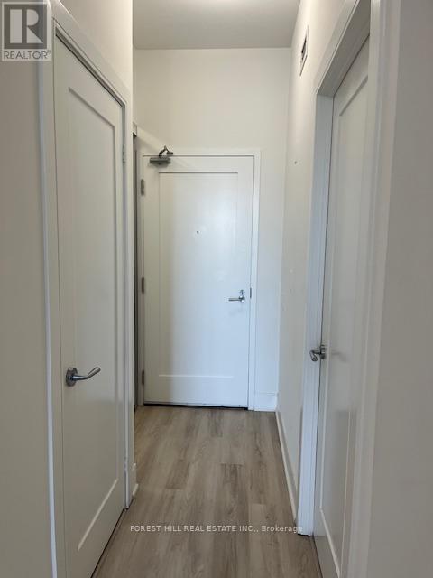 Photo - 310 Tweedsmuir Ave