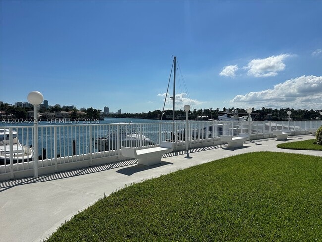 900 Bay Dr E Unit 413