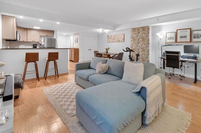 Building Photo - 4301 Park Ave Unit 30