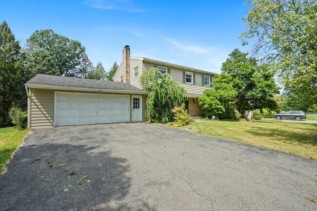 Photo - 300 Murray Hill Rd