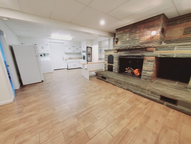 Photo - 47 Whitmore Ln Unit 1