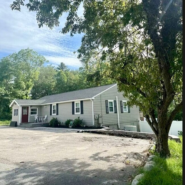 Building Photo - 29 Fresh Pond Cir