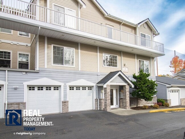 Photo - Beautifully Furnished 3 Bedroom Condo!