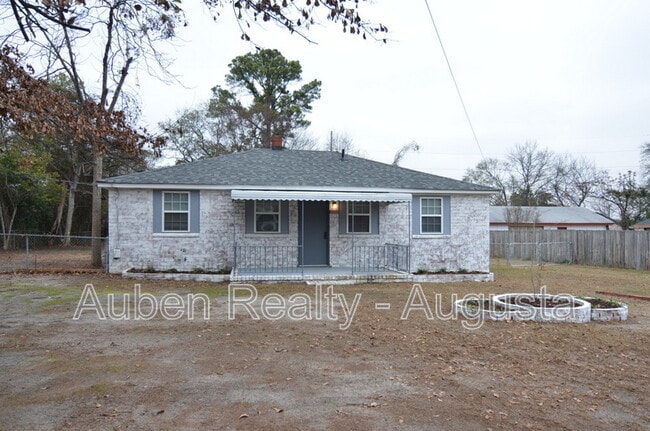 Photo - 2111 Cadden Rd