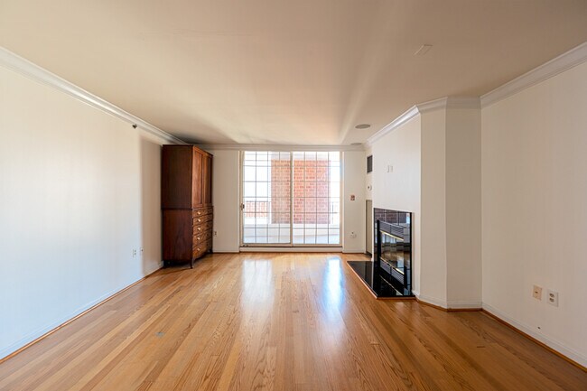 Photo - 1230 23rd St NW Unit 9