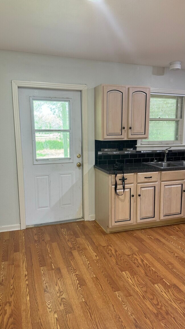 Photo - 503 N Monroe St