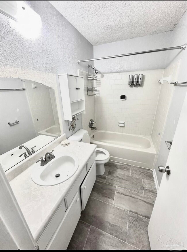 Photo - 8136 Stonebrook Dr