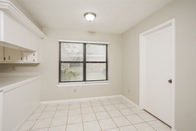 Photo - 12502 Olympia Dr