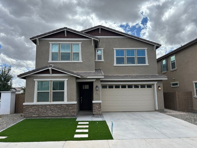 Building Photo - 2521 E Athena Ave