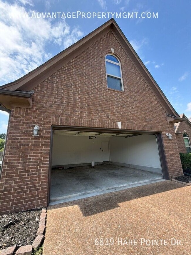 Photo - 6839 Hare Pointe