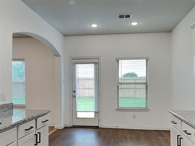 Photo - 1548 Woodlake Dr