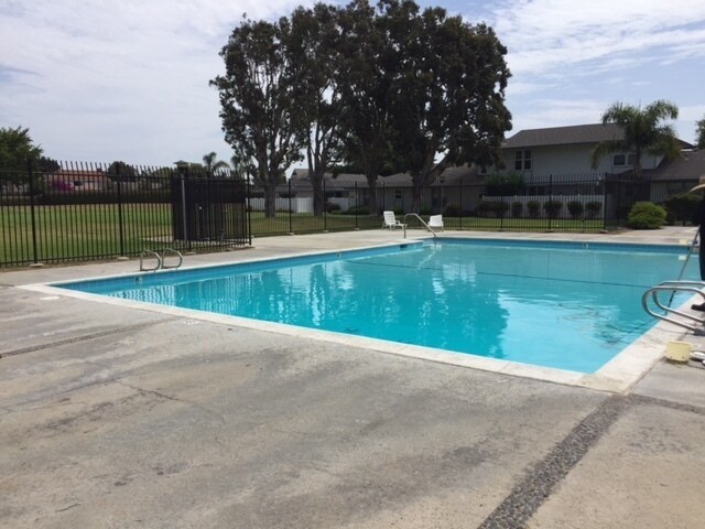 Photo - Beautiful 3 bedroom 2 bath single story wi...