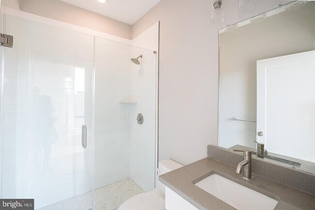 Photo - 720 N Preston St Unit 3R