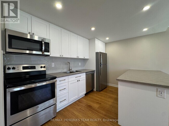 Photo - 80 Rockwood Ave Unité B102