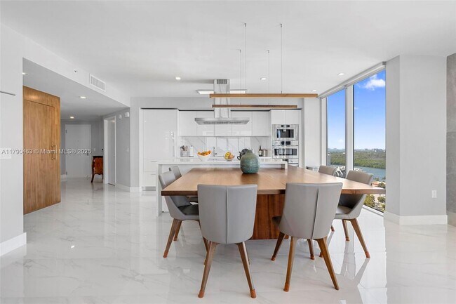 Photo - 300 Sunny Isles Blvd Unidad 4-2207