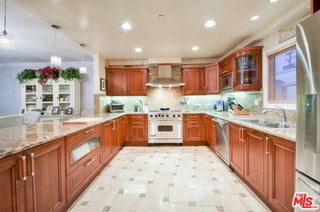 Photo - 1828 Glendon Ave
