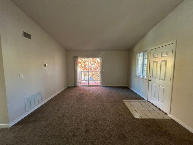 Photo - Comfortable 2BR Near Campus