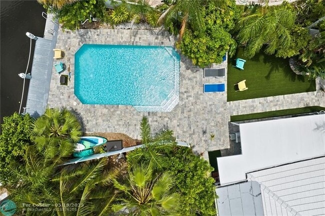 Photo - 2801 NE 59th St