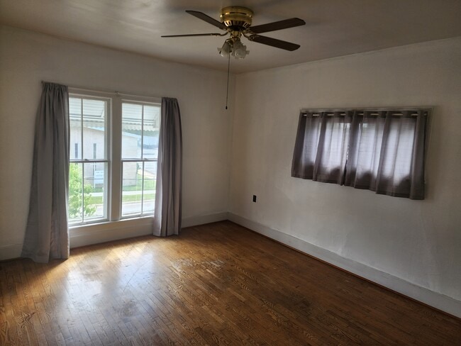 Building Photo - 220 W Church St Unit 2 Rental