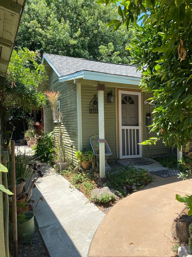 Front of Cottage Studio