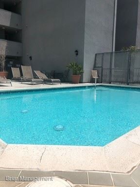 Photo - 1425 N Sierra Bonita Ave