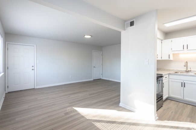 Photo - Autumn Lakes Apartments