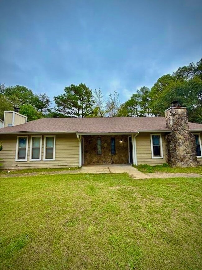 Building Photo - 2930-2932 Lakemont Dr SW Unit 2930