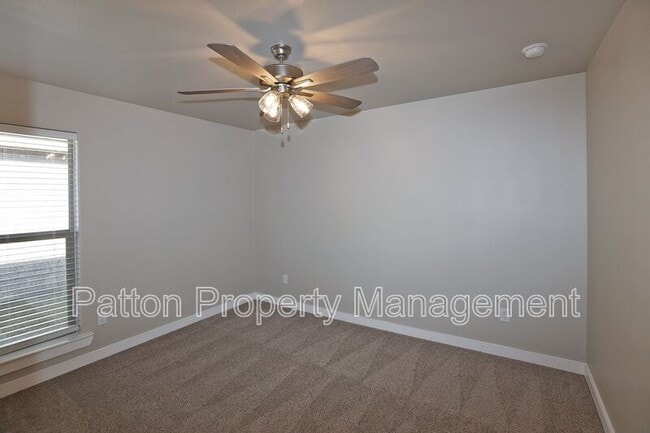 Photo - 7007 Athens St