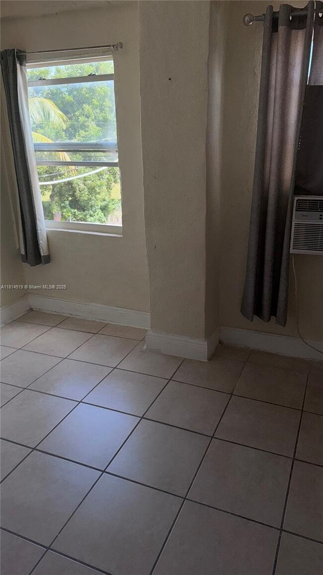 Photo - 2614 SW 8th St Unit A