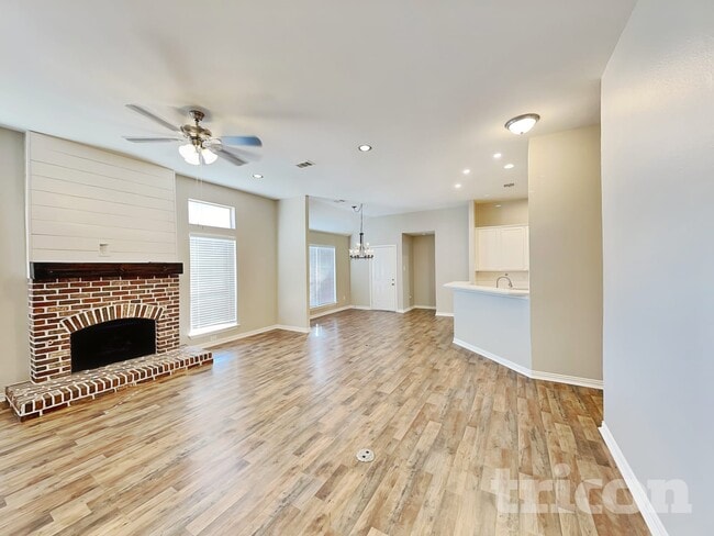 Photo - 605 Columbia Ave