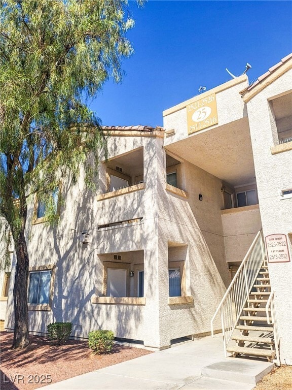 Building Photo - 855 N Stephanie St Unit 2523 Rental