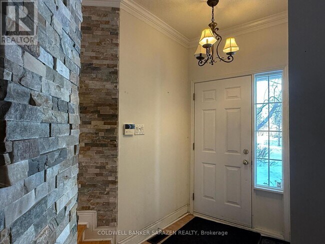 Photo - 20 Whithorn Ave