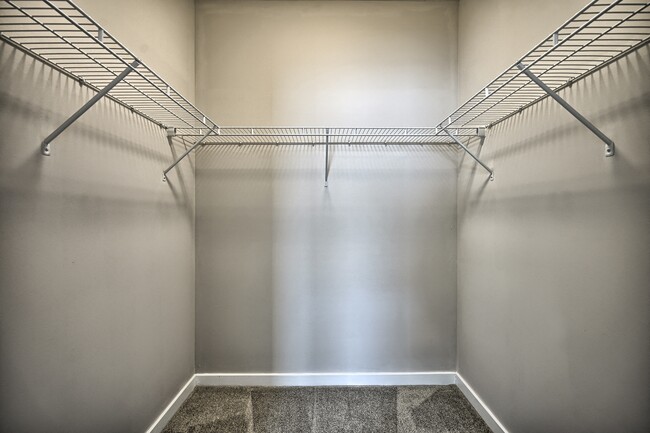 CenterPointe Apartments