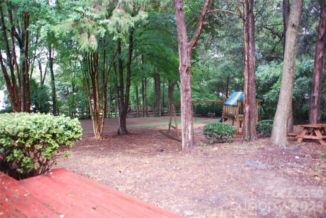 Photo - 733 Meadow Lake Dr