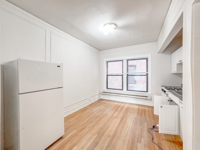 Photo - 1036 Dempster St Unidad W2