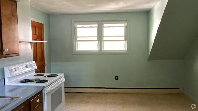 Building Photo - 94 South St Unit 3 Rental