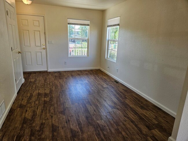 Photo - Adorable 2 bedroom townhome Available ASAP!