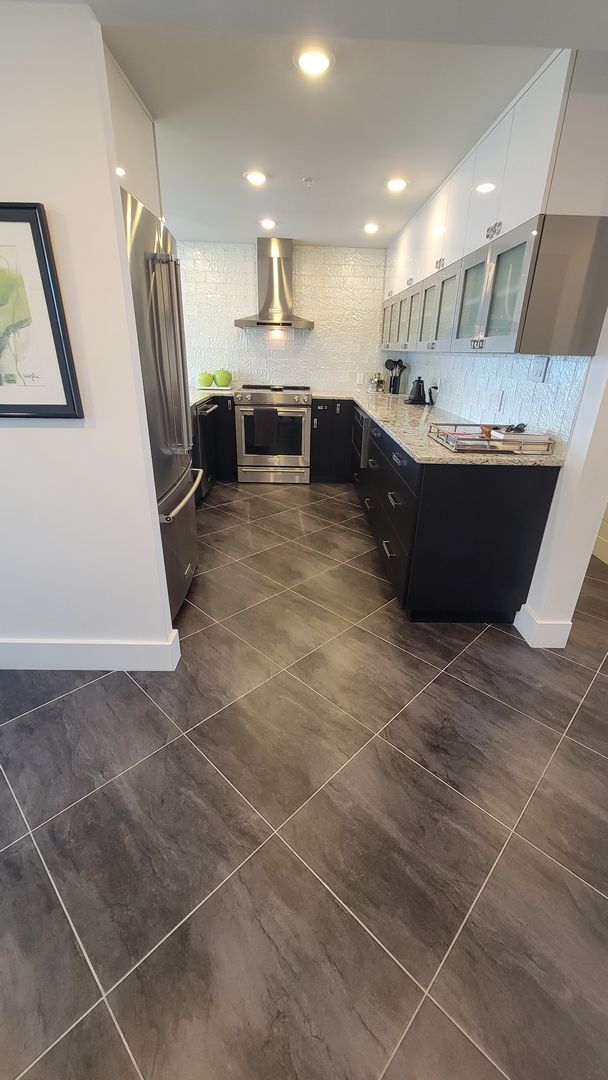 Photo - Beautifully renovated 2/2 condo downtown S...