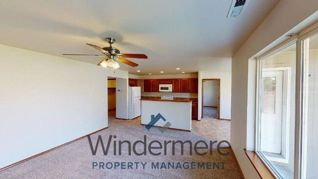 Photo - 2106 S Quillan St