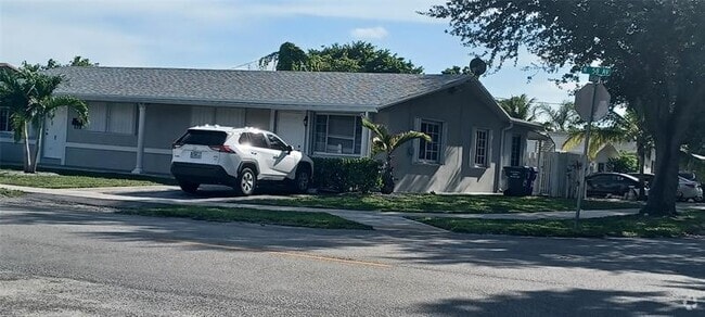Building Photo - 630 N 58th Ave Rental