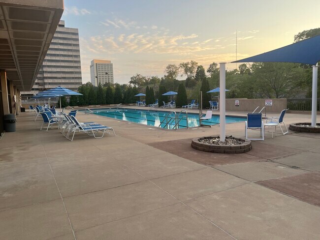 Photo - 2525 Main St Unit 703