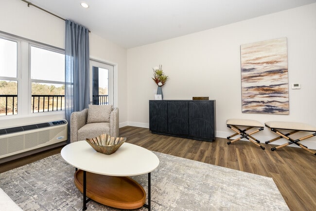 Hamilton Parc 55+