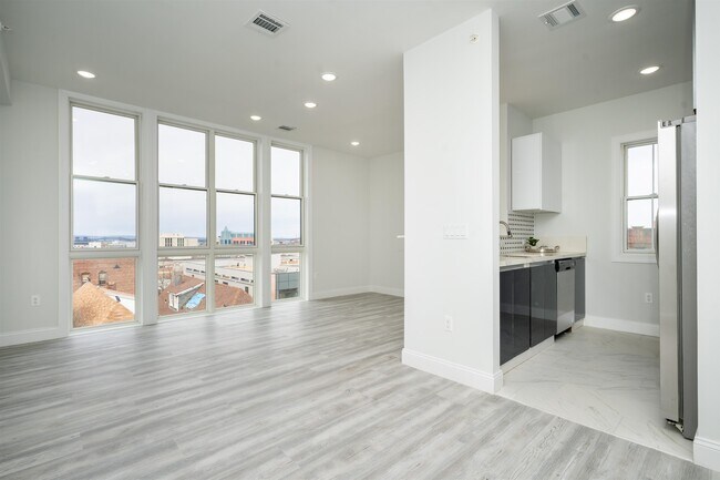 Photo - 144 Bergen Ave Unit 3B