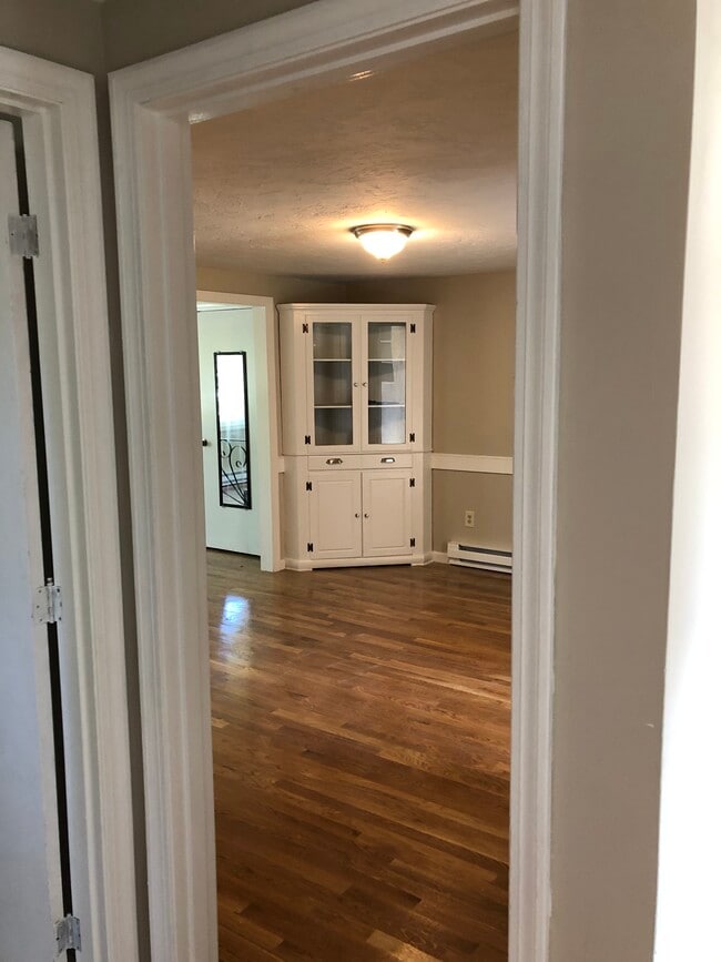 Photo - 8 Brookings Dr