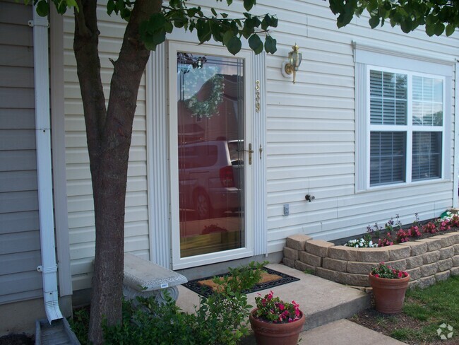 Building Photo - 339 Moseby Ct Rental