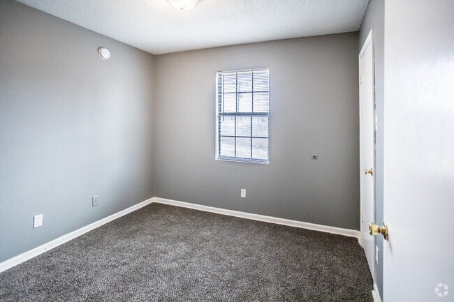 4 BR, 2 BA - Ranch