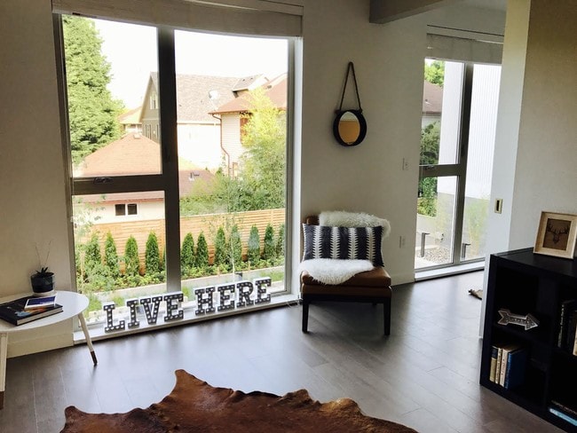 Floor-to-Ceiling Windows - Sellwood 13