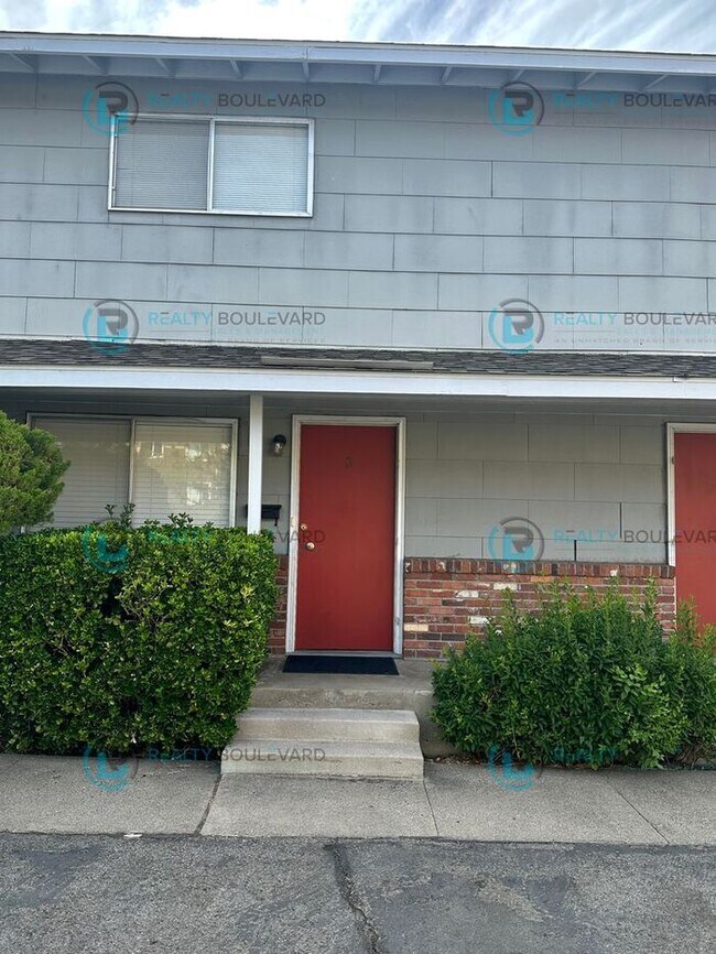 Photo - 1 Bedroom 1 Bath + Office next to Idlewild Park & the Truckee River