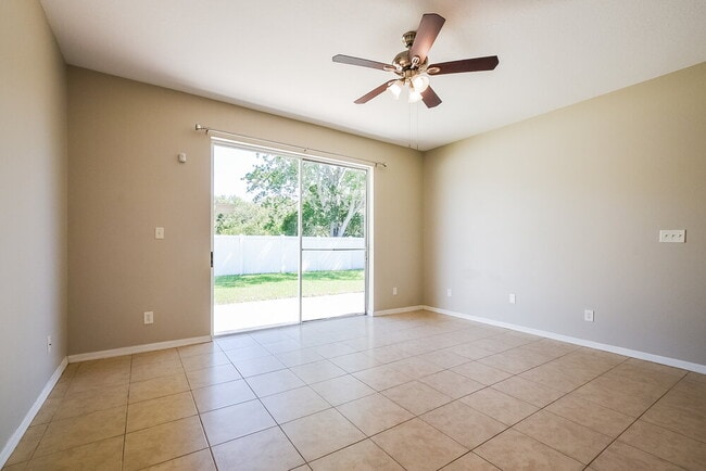 Photo - 2701 Andes Way
