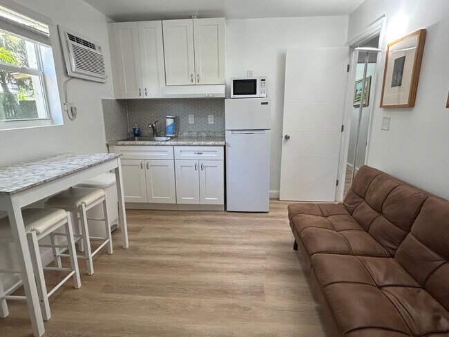 Photo - 1040 Andrews Rd